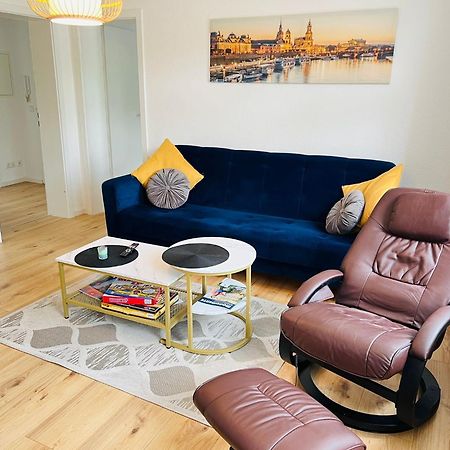 Twenty Five Apartment Bei Dresden - Free Parking, Massage-Stuhl, Netflix & Coffee Machine 海德瑙 外观 照片
