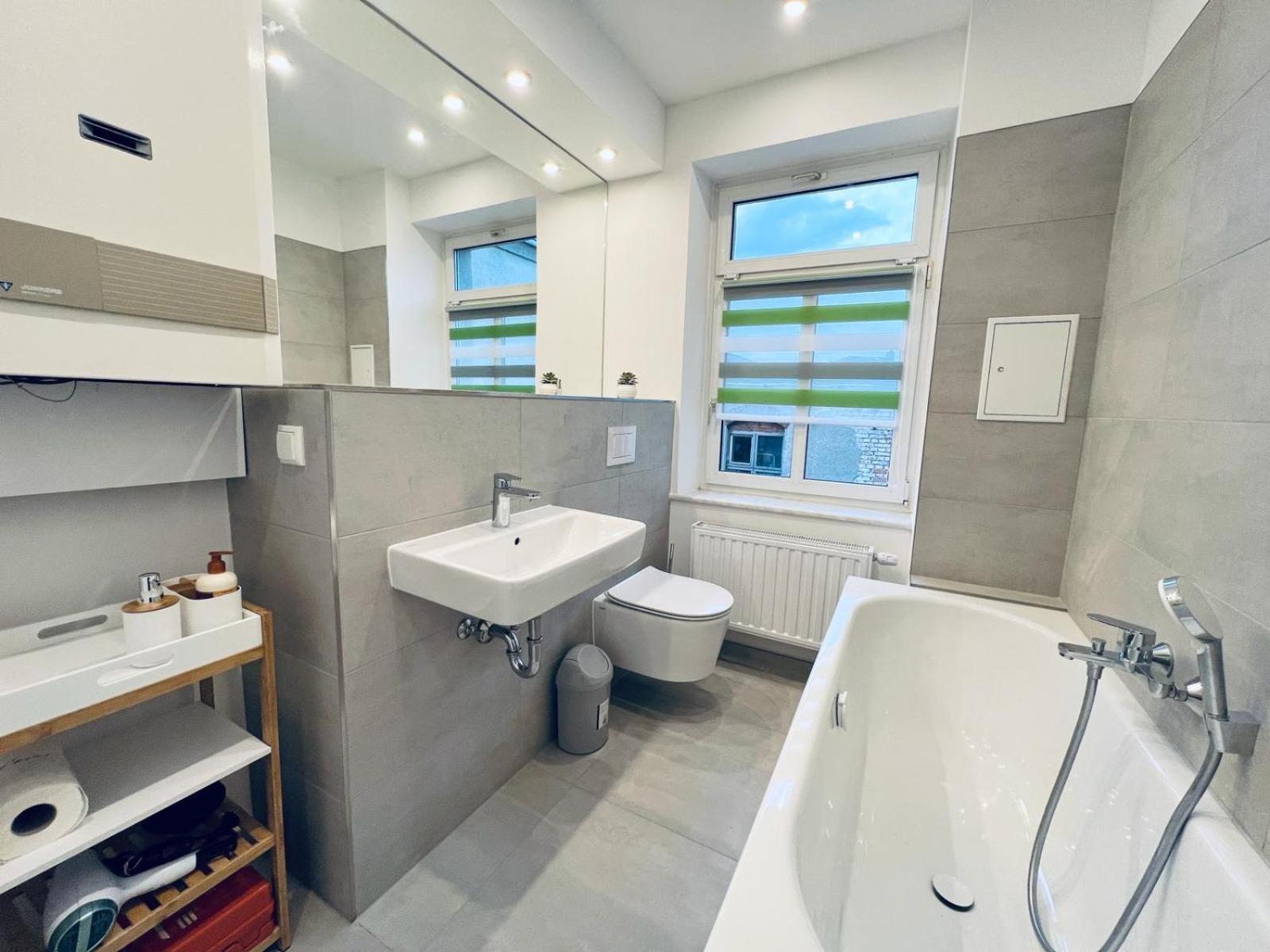 Twenty Five Apartment Bei Dresden - Free Parking, Massage-Stuhl, Netflix & Coffee Machine 海德瑙 外观 照片